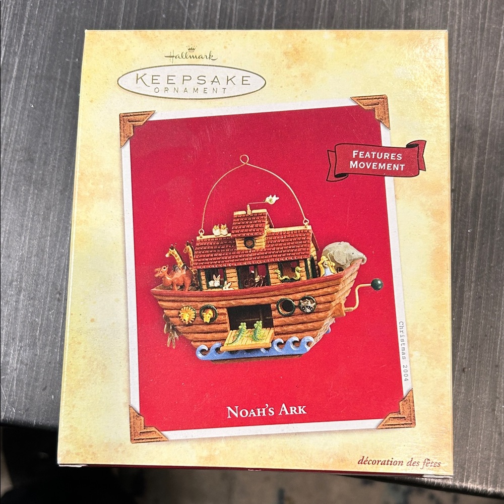 Hallmark 2004 Keepsake Noah's Ark Ornament with memory card